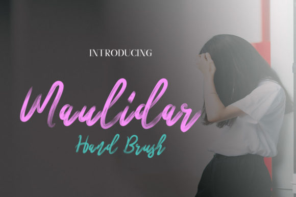 Maulidar Font Review: Modern Brush Script for Branding